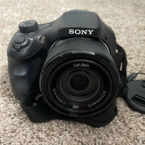 SONY Zybershot Camera DSC-HX300 50x Optical Zoom